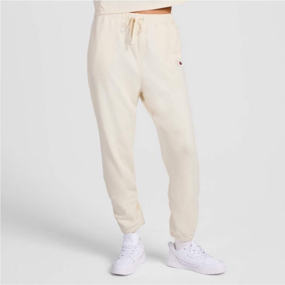 CHAMPION NWT high rise cropped French terry sweatpants. -cream -small
